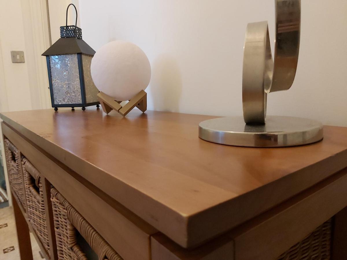 Sheffield City Centre , Free Wifi & Parking - Private Room - Shared House Екстериор снимка